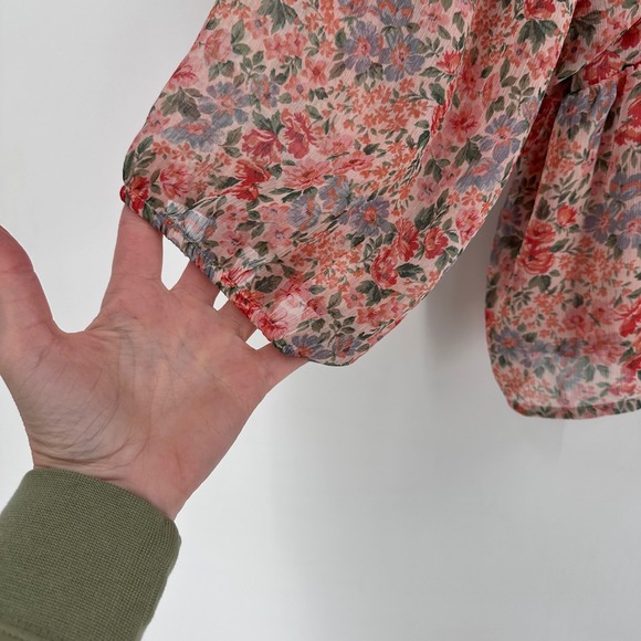 American Eagle Floral Ruched Blouse Womens XL Pink Chiffon Coquette Feminine - Picture 7 of 12